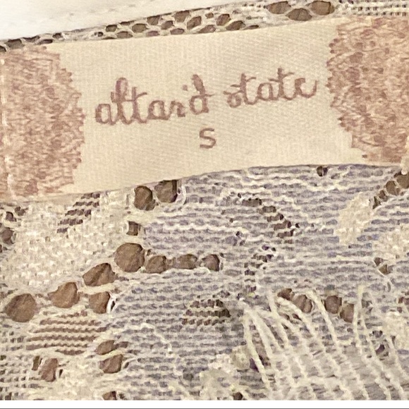 NWT Altar’d State Ivory Laced Sleeveless Blouse - Picture 3 of 4